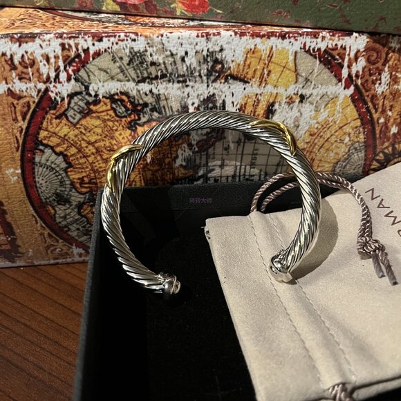 D̲a̲v̲i̲d̲ ̲Y̲u̲r̲m̲a̲n̲ 7mm Double Gold X Bracelet - Picture 5 of 5